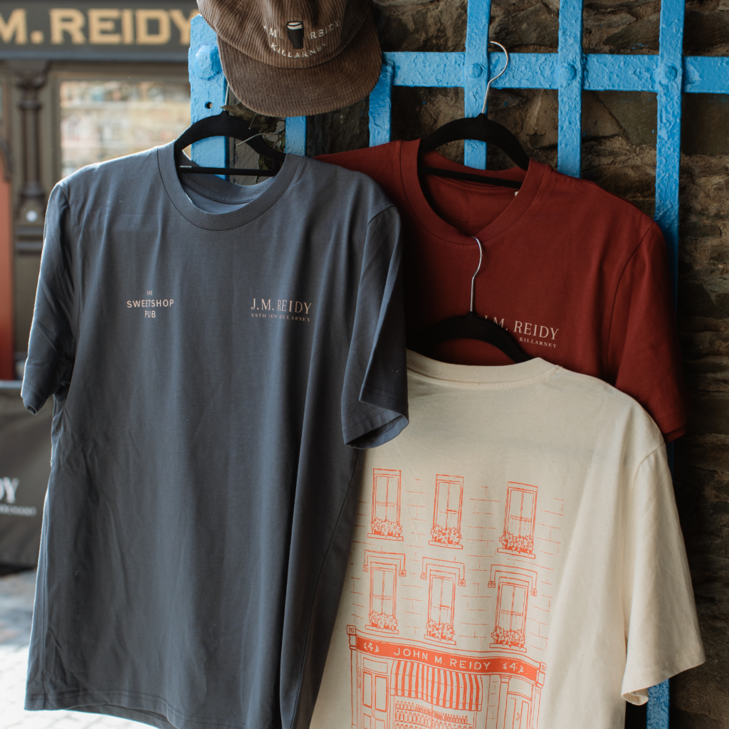Sweetshop Pub Tee | Burgundy
